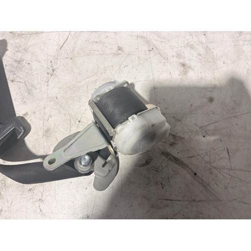 Toyota Camry Right Rear Seatbelt SK10 02/1993-06/1997 
