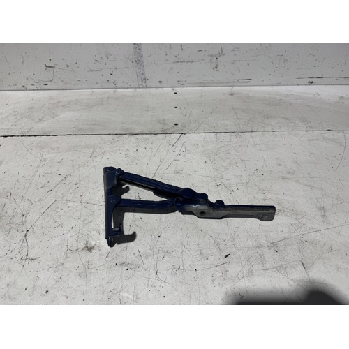 Toyota 86 Right Bootlid Hinge /Strut ZN6 04/2012-09/2021