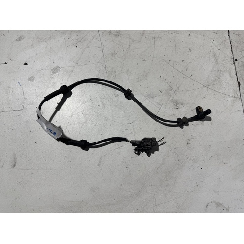 Nissan Navara Right Front ABS Sensor D40 09/2005-08/2015