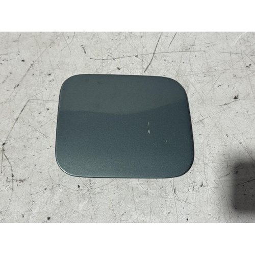 Toyota Avalon Fuel Door MCX10 07/2000-06/2005