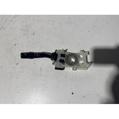 Toyota Avalon Wiper Switch MCX10 07/2000-06/2005