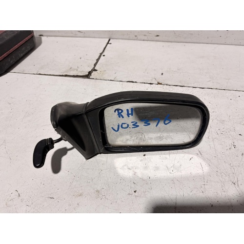 Toyota Corolla Right Door Mirror AE92 06/1989-08/1994