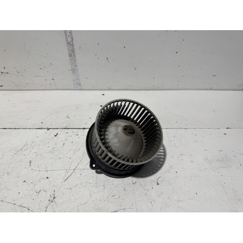 Toyota Corolla Heater Fan Motor AE112 10/1998-11/2001