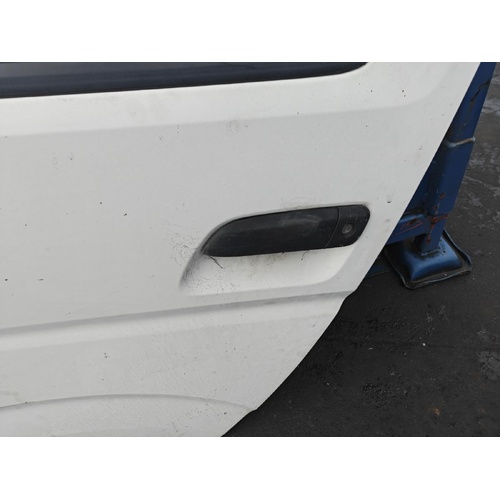 Toyota Hiace Left Front Outer Door Handle KDH221 01/2005-04/2009