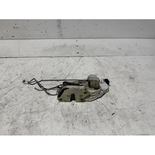 Mitsubishi Mirage Right Front Door Lock Mechanism CE 07/1996-08/2004