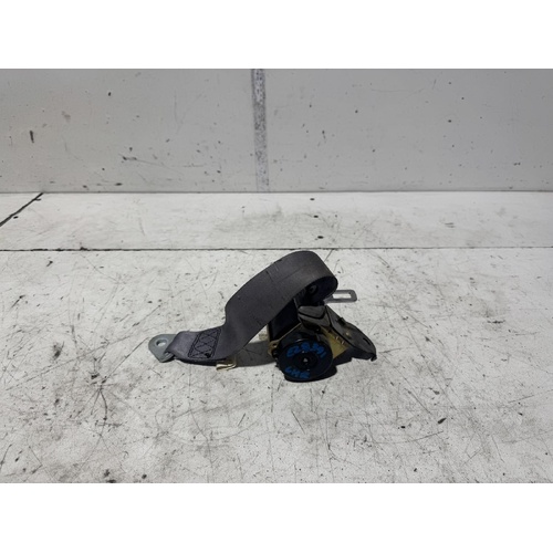 Toyota Camry Left Rear Seat Belt MCV36 08/2002-05/2006