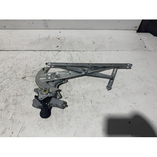 Toyota Kluger Right Rear Door Window Regulator GSU50 12/2013-02/2021