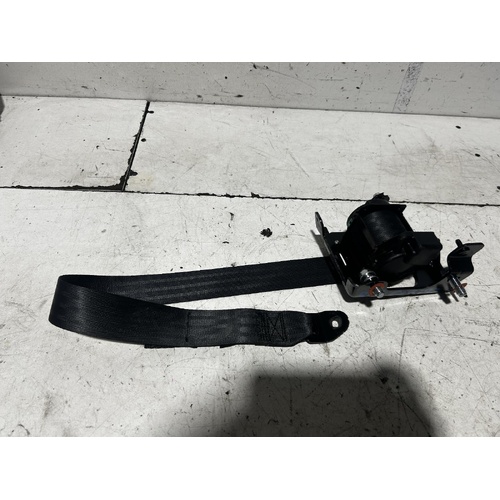 Hyundai I30 Seatbelt Right Rear GD 03/2012-02/2017