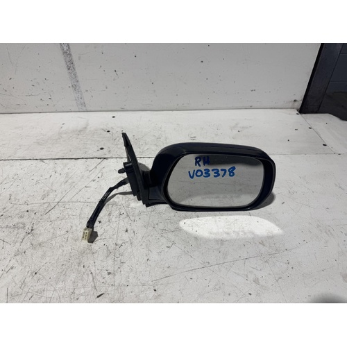 Toyota RAV4 Right Door Mirror ACA21 07/2000-10/2005
