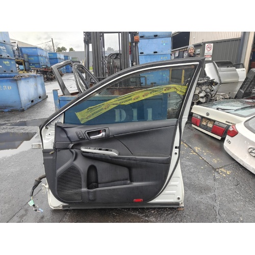 Toyota Camry Right Front Window Regulator AVV50 11/2011-10/2017