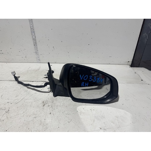 Toyota Kluger Right Door Mirror GSU50 12/2013-10/2016