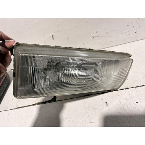 Toyota Corolla Left Headlight AE92 06/1989-08/1994