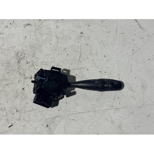 Toyota RAV4 Flasher Switch ACA21 07/2000-10/2005