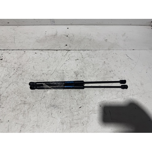 BMW X1 Bonnet Struts F48 08/2015-06/2022