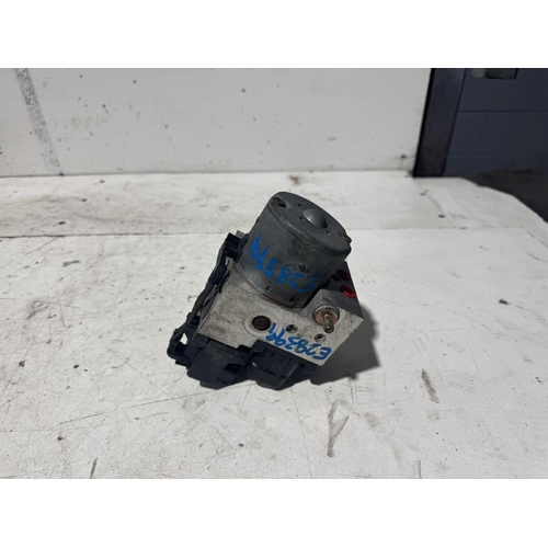 Toyota Camry ABS Pump / Module MCV20 08/1997-08/2002