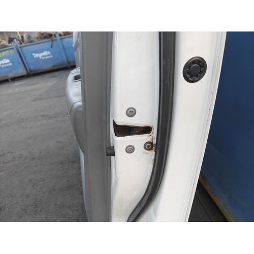 Toyota Hilux Right Front Door Lock Mechanism KUN26 03/2005-08/2015