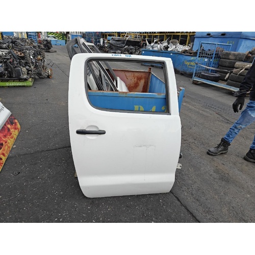 Toyota Hilux Right Rear Door Window Glass GGN15 03/2005-08/2015
