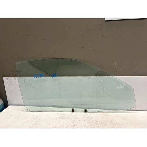 Mitsubishi Mirage RIght Front Door Window Glass CE 07/1996-08/2004