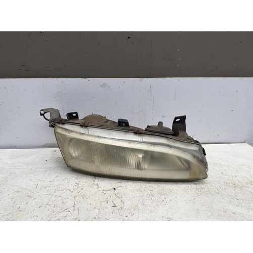 Ford Falcon Right Head Light XH UTE 04/1996-12/1999
