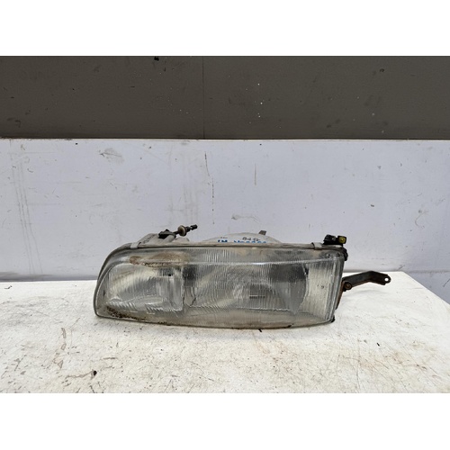 Toyota Tarago Left Head Light TCR11 09/1990-05/2000