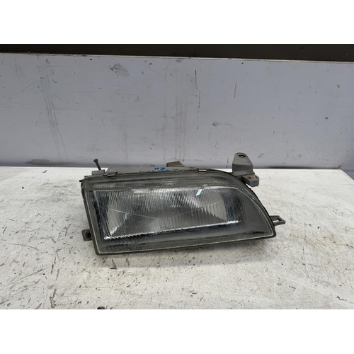 Toyota Corolla Right Head Light AE102 05/1992-10/1999
