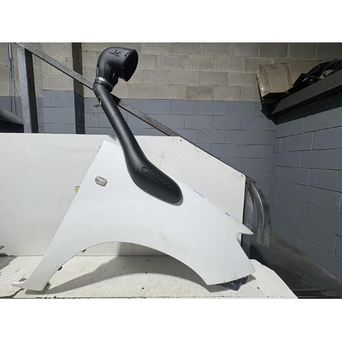 Toyota Hilux Right Guard and Snorkel KUN26 02/2005-06/2011
