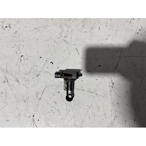 Toyota Hilux Air Flow Meter KUN26 03/2005-08/2015