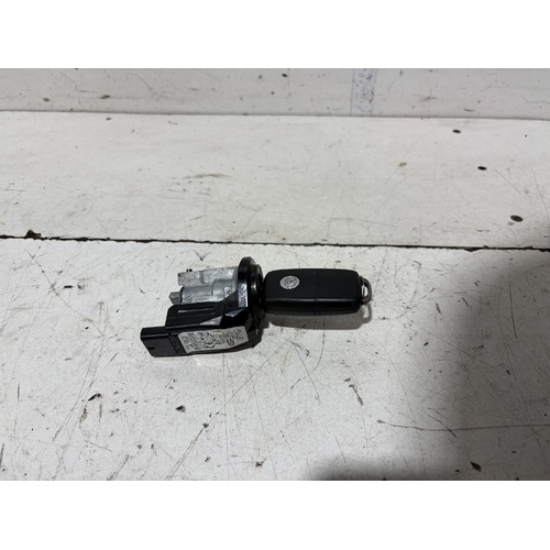 Toyota Yaris Ignition Barrel with Key NCP93 10/2005-06/2016