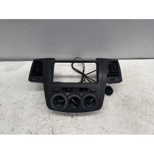 Toyota Hilux Heater Controls KUN26 03/2005-06/2011