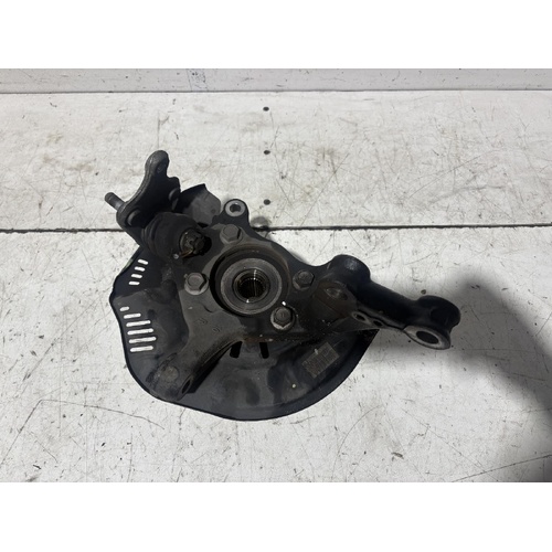 Toyota Corolla Right Front Hub Assembly ZRE182 08/2012-06/2018