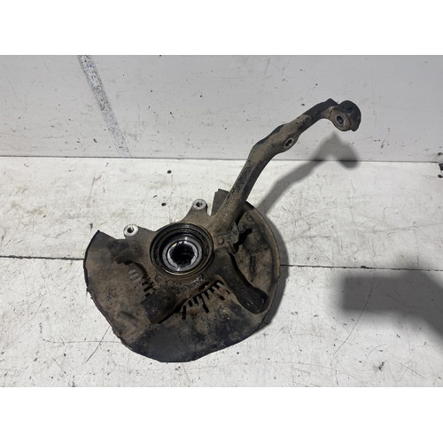 Toyota Hilux Left Front Hub Assembly KUN26 02/2005-08/2015