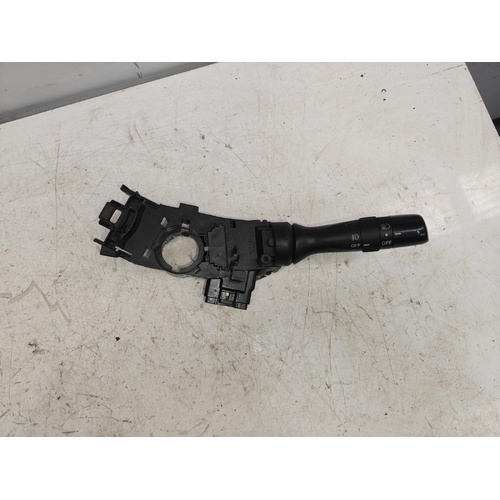 Toyota Yaris Flasher Switch NCP93 03/2006-06/2016