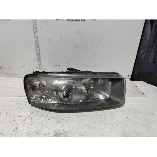 Holden Captiva Right Head Light CG 01/2011-09/2015