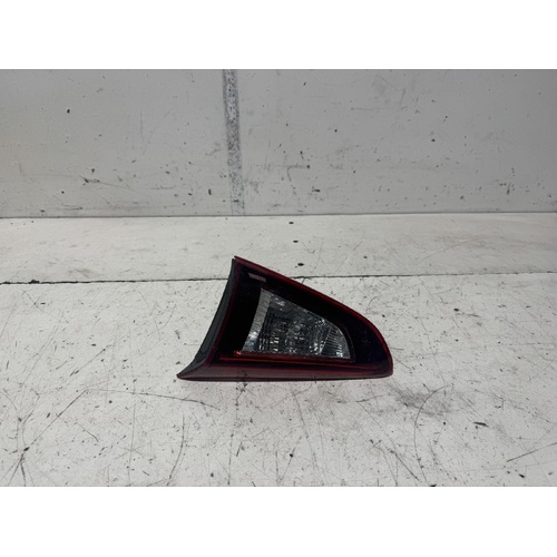Mazda 2 Right Tailgate Light DJ 09/2014-10/2019