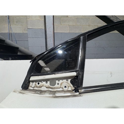 Toyota C-HR Left Front Door 1/4 Glass NGX10 12/2016-09/2023