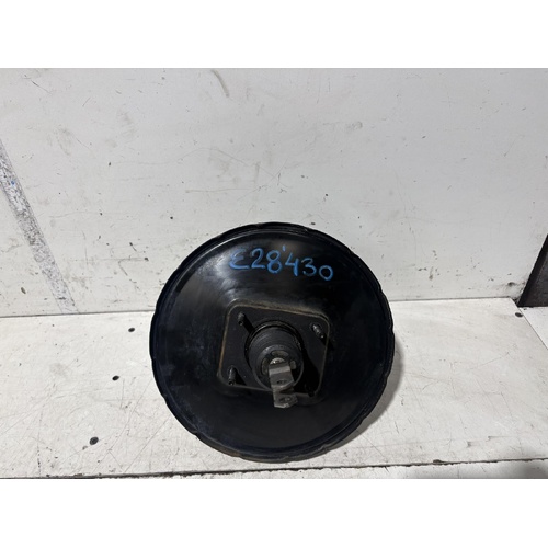 Nissan Skyline Brake Booster w/Master Cylinder CPV35 06/2001-06/2007