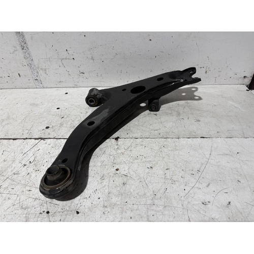 Toyota Corolla Left Front Lower Control Arm AE112 10/1998-11/2001