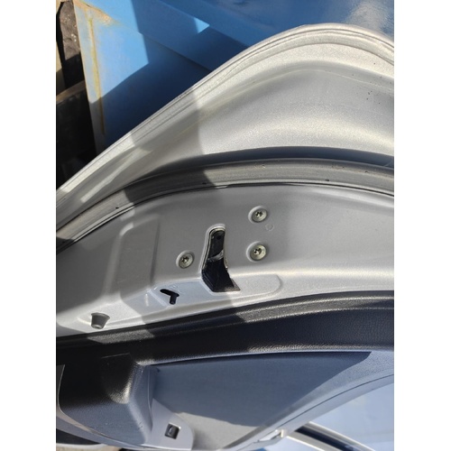 Hyundai Accent Left Rear Door Lock Mechanism RB 05/2011-12/2019