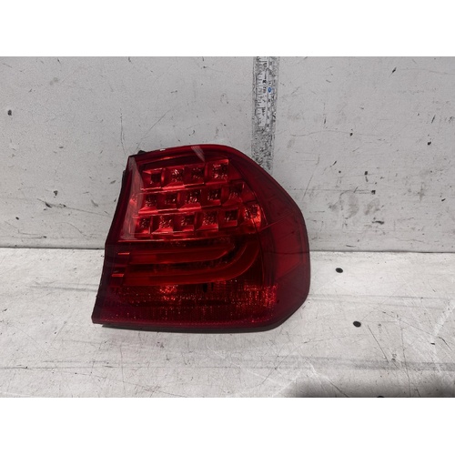 BMW 3 Series Right Taillight E90 Sedan Led Type 11/2008-01/2012