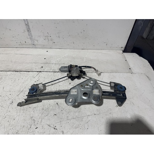 Toyota Celica Right Front Door Window Regulator ZZT231 11/1999-10/2005