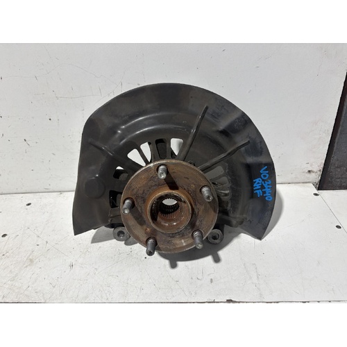 Toyota Camry Right Front Hub Assembly AVV50 03/2012-10/2017