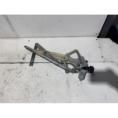 Toyota Kluger Left Front Door Window Regulator MCU28 01/2001-04/2007