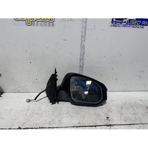 Toyota Hilux Right Door Mirror TGN121 06/2015-09/2025