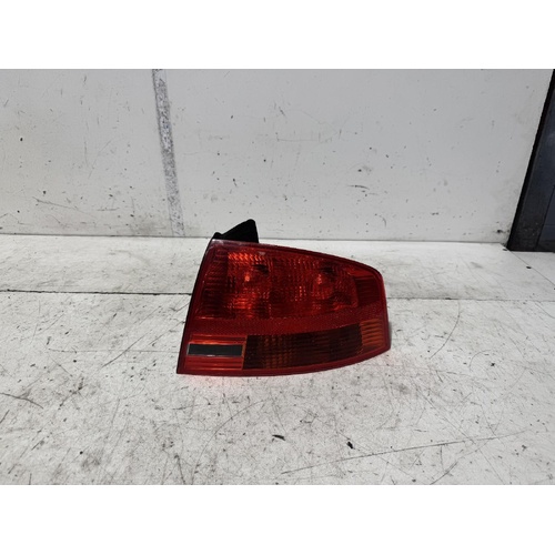 Audi A4 Right Tail Light B7 08/2004-06/2008