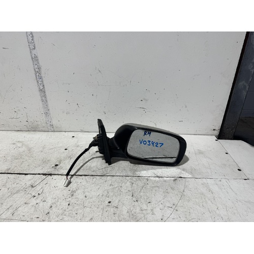 Toyota Corolla Right Door Mirror ZZE122 12/2001-04/2004