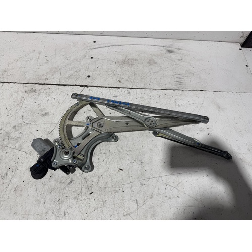 Toyota Hilux Left Front Door Window Regulator GGN15 03/2005-08/2015