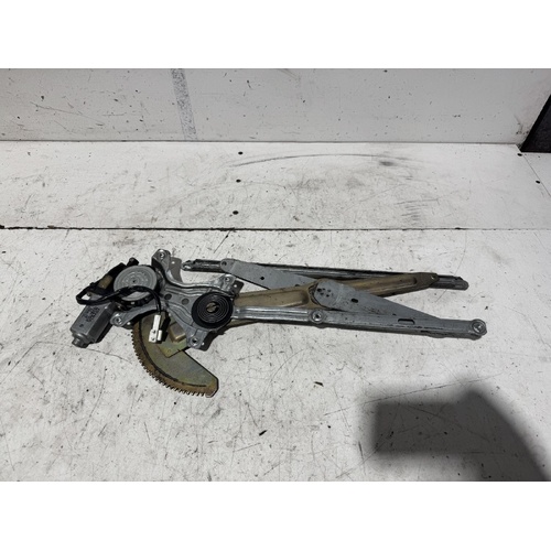 Toyota Tarago Left Front Door Window Regulator ACR30 06/2000-02/2006