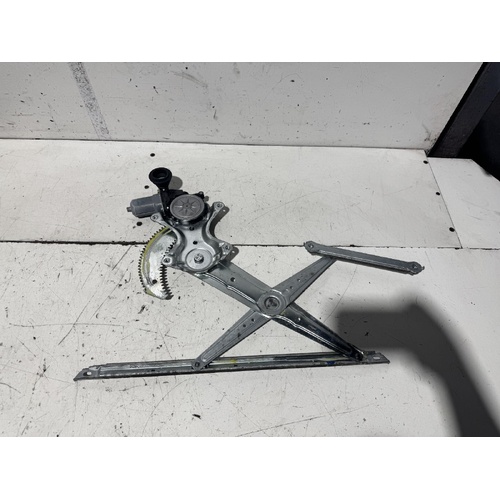Toyota Kluger Left Rear Door Window Regulator GSU55 12/2013-02/2021