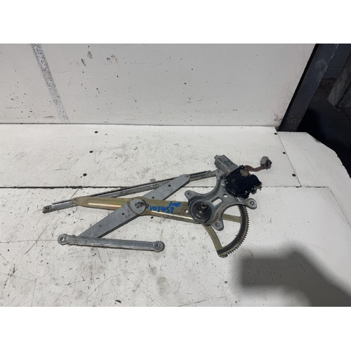 Toyota Land Cruiser Left Front Door Window Regulator UZJ100 01/1998-10/2007