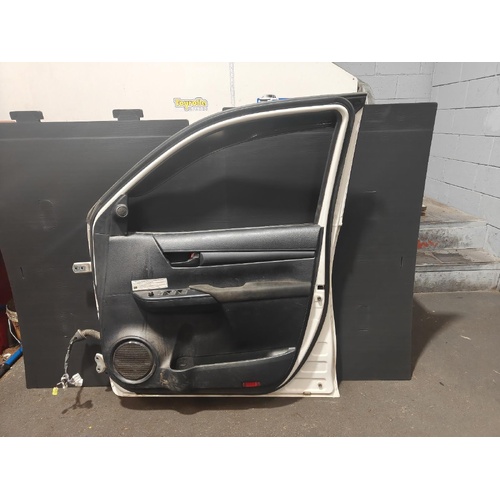 Toyota Hilux Right Front Window Regulator GUN126 06/2015-09/2025